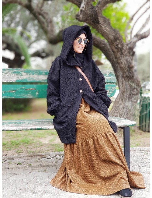 معطف لارا