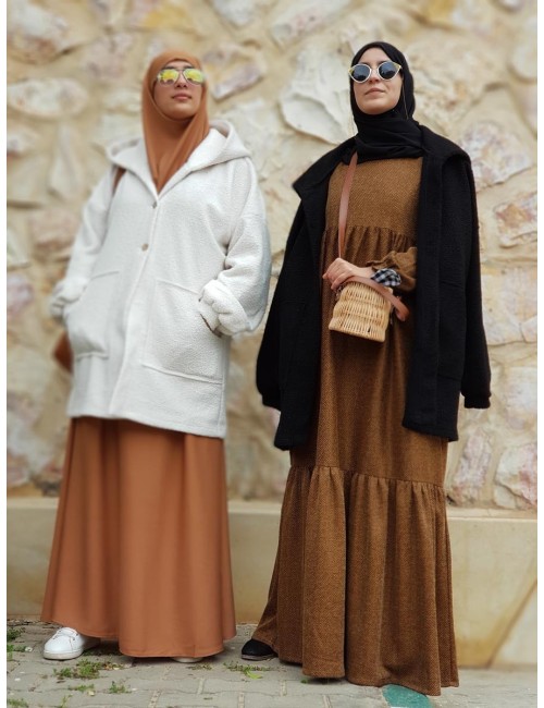 معطف لارا