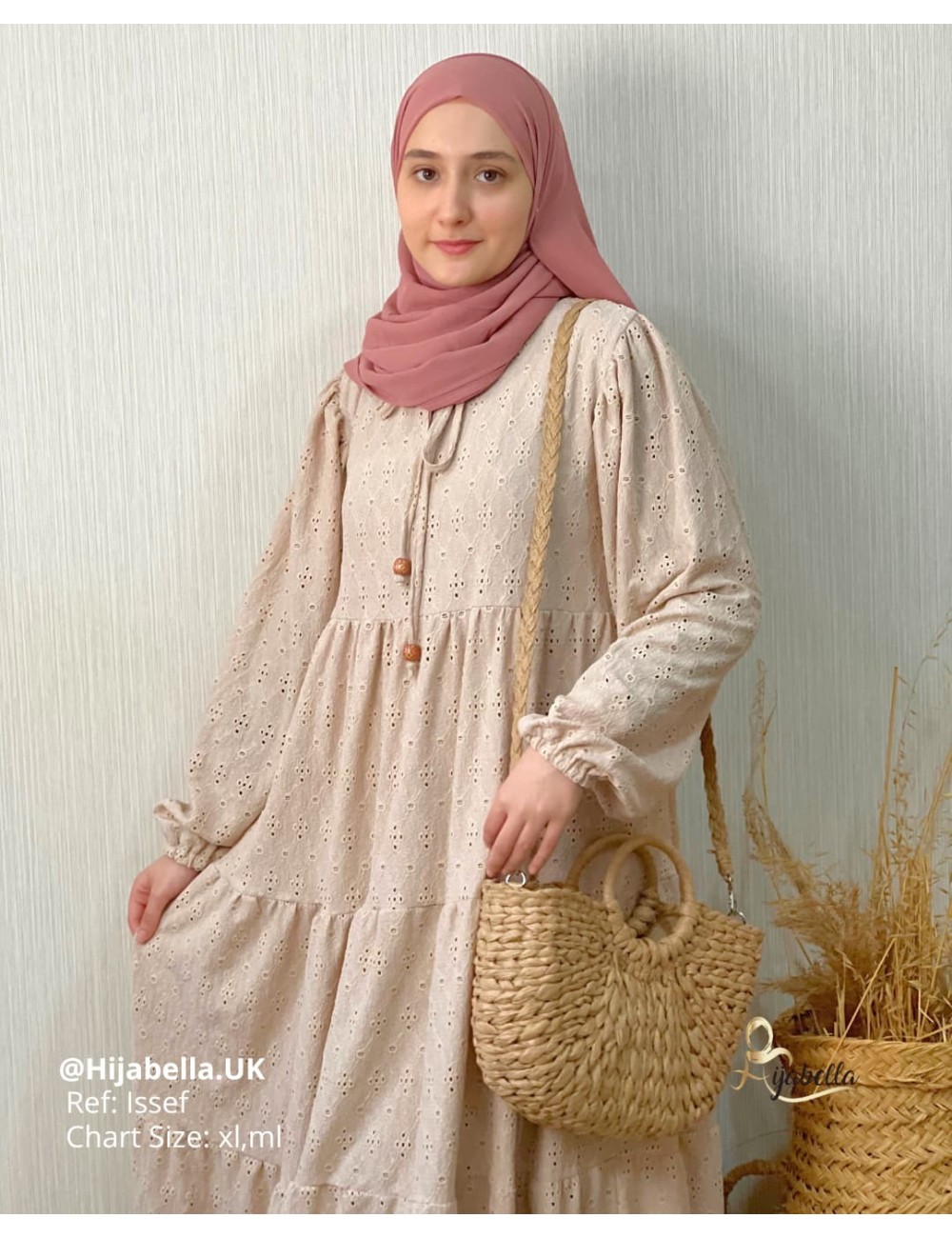 فستان إساف